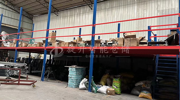 中山灯具仓库适合用什么货架？-阁楼式货架.jpg